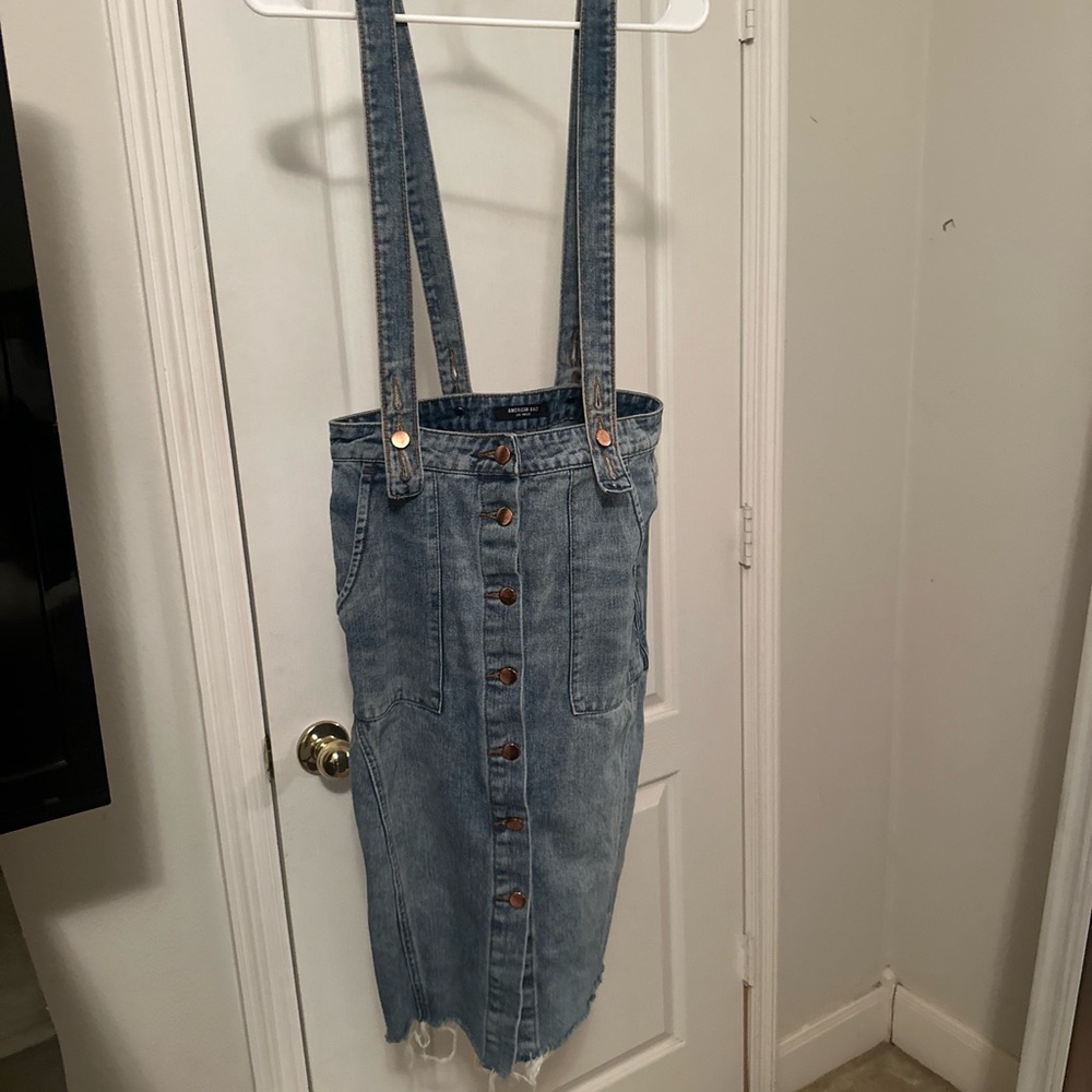 American Bazi Denim Suspender Skirt – Light Wash